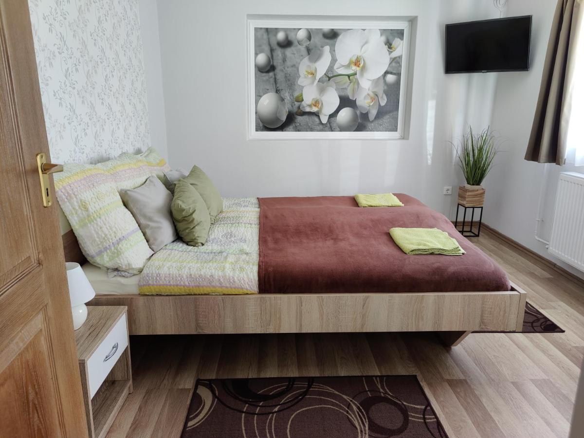 Katalin Apartmanhaz 미슈콜츠 외부 사진